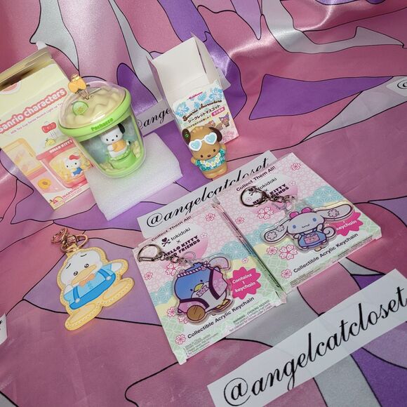 Sanrio | Toys | Sanrio Hello Kitty Lot Tan Pochacco Cinamoroll ...